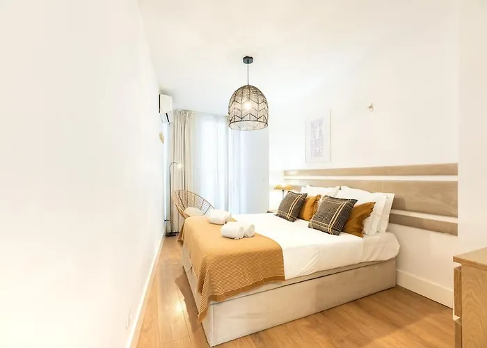 Liberdade Stylish Ground Floor *