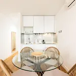 Liberdade Stylish Ground Floor *