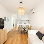 아파트 Liberdade Stylish Ground Floor *
