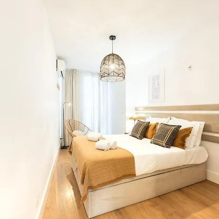 Liberdade Stylish Ground Floor *